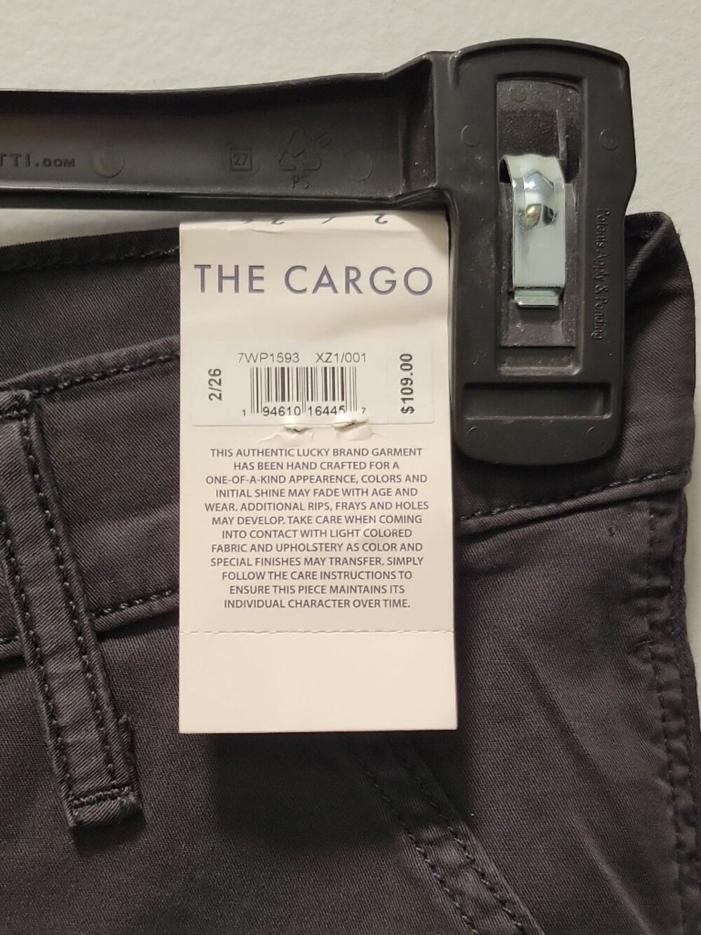 Nwt LuckyBrand "The Cargo" Pants - size 2/26 - Picture 2 of 6